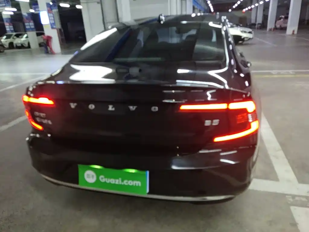 Volvo S90 — миниатюра 6