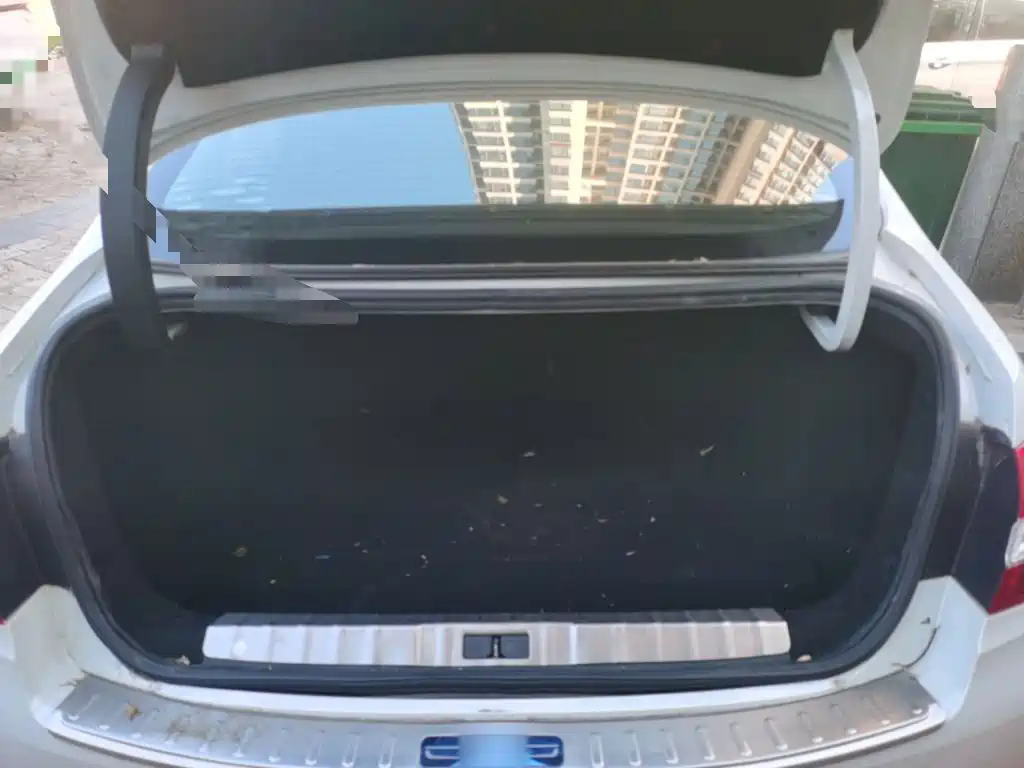 Peugeot 408 2016 1.6T AT Luxury