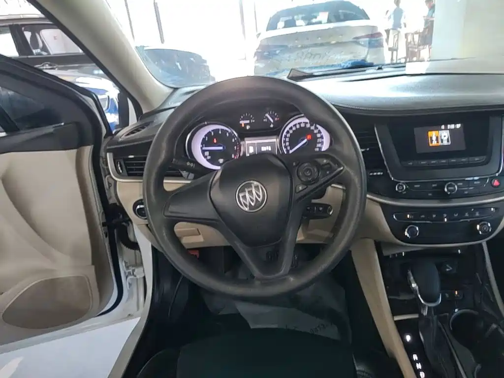 Buick Verano — миниатюра 11