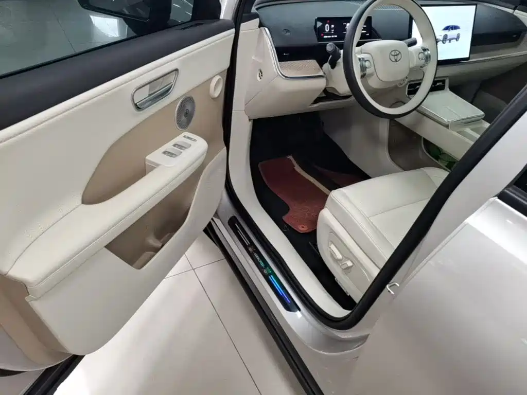 Toyota bZ3X — миниатюра 16