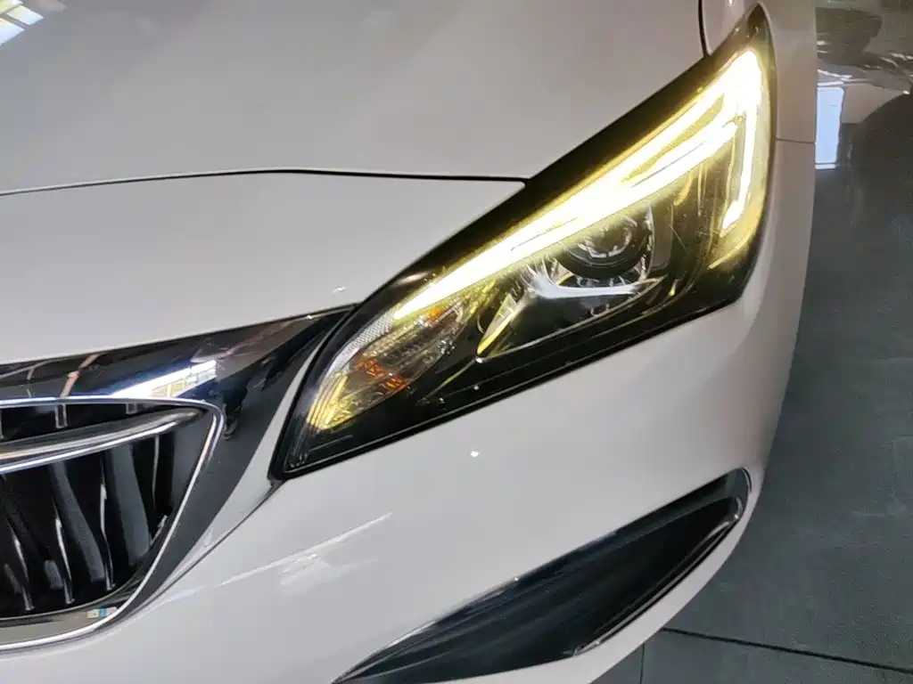 Buick Verano — миниатюра 24