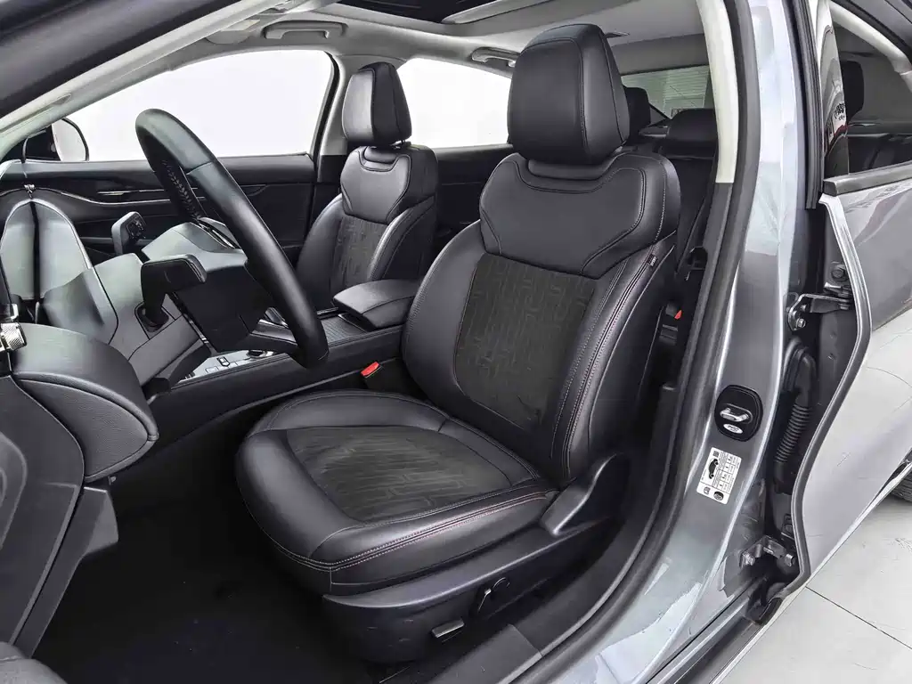 Ford Mondeo — миниатюра 17