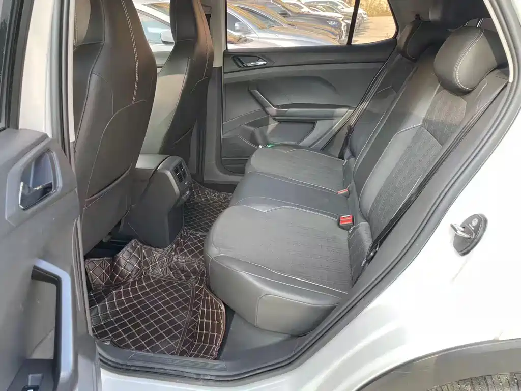 Volkswagen T-Cross — миниатюра 6