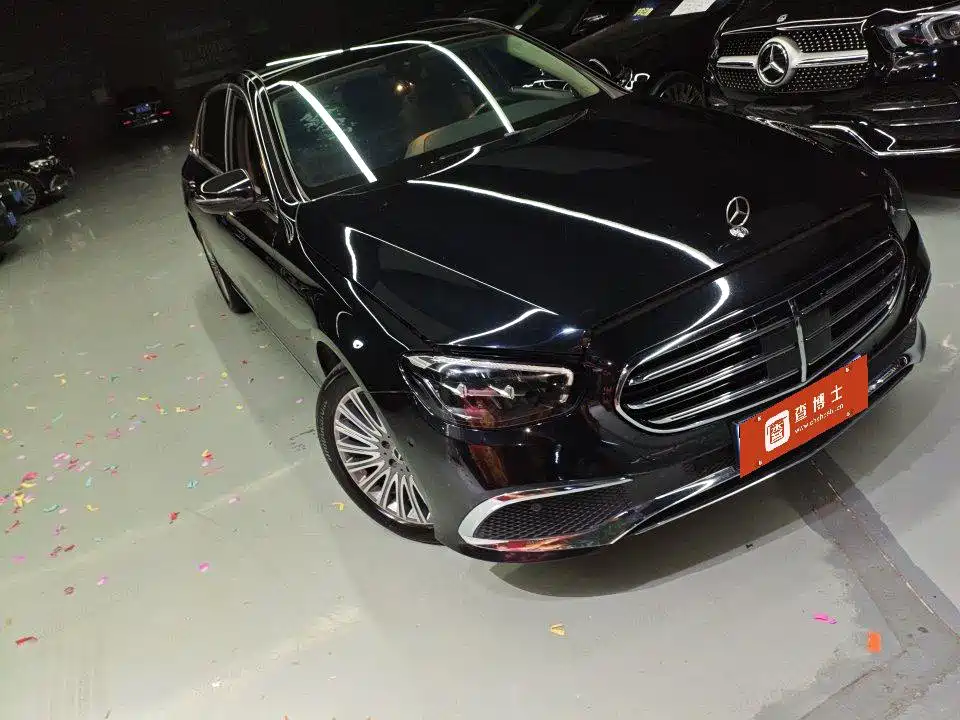 Mercedes-Benz E-Class — миниатюра 2