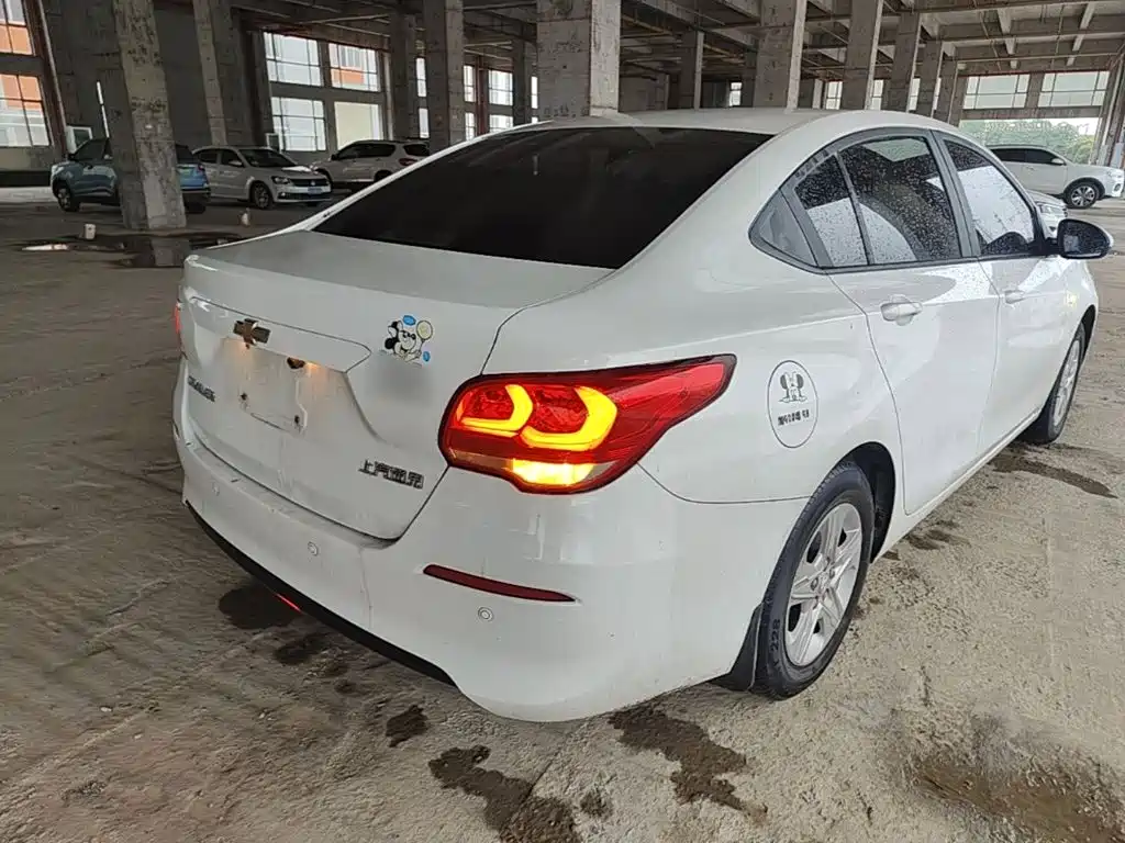 Chevrolet Cavalier — миниатюра 7