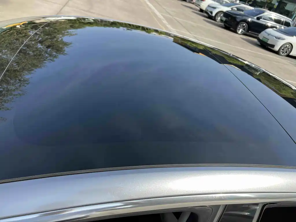 Tesla Model 3 — миниатюра 9