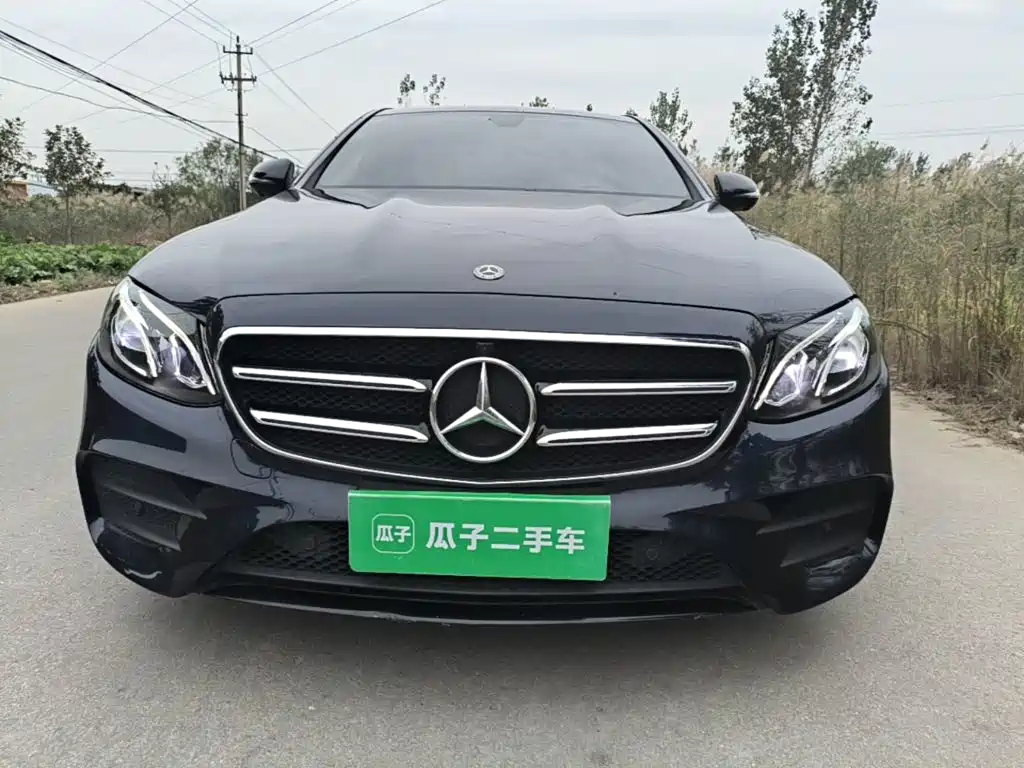 Mercedes-Benz E-Class (Import) — миниатюра 3