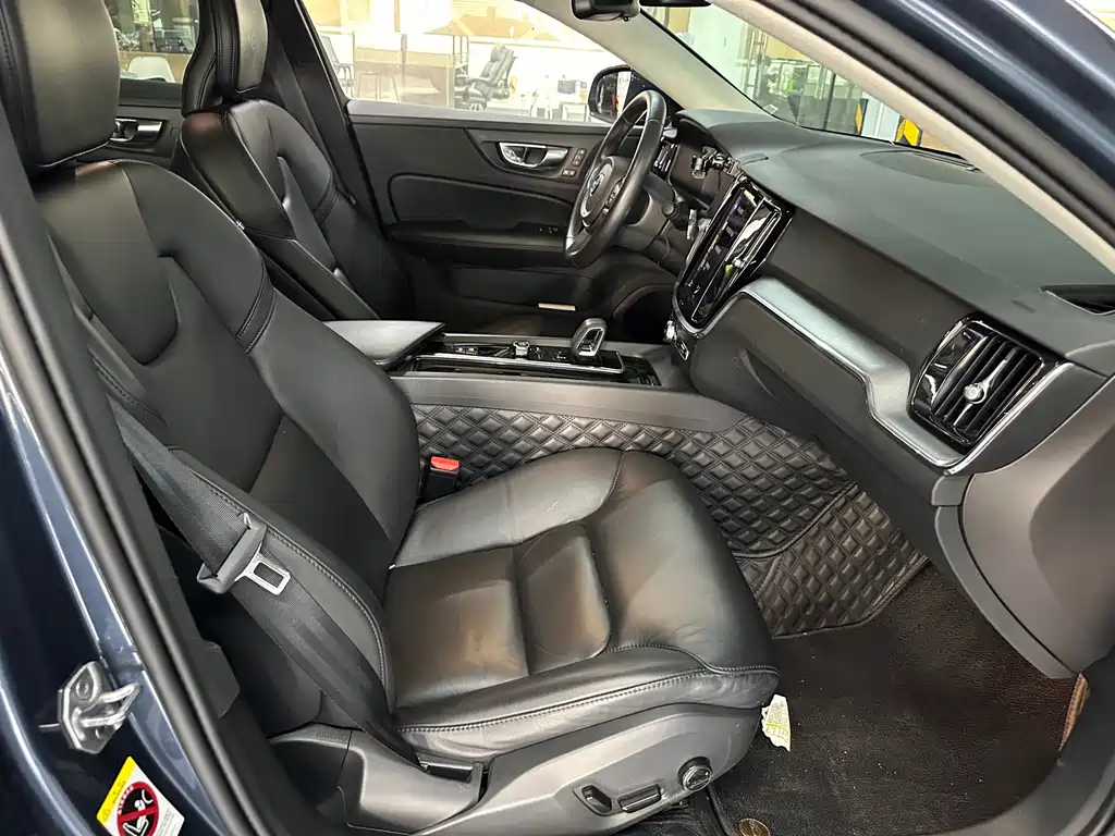 Volvo S60 — миниатюра 12