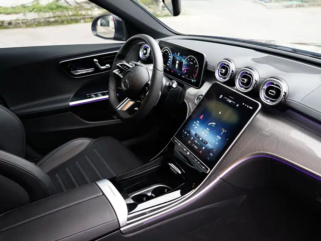 Mercedes-Benz C-Class — миниатюра 6