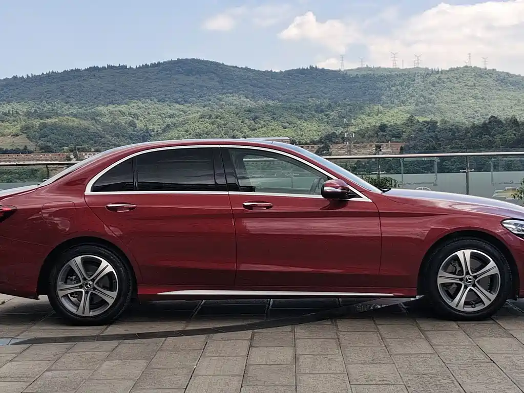Mercedes-Benz C-Class — миниатюра 4