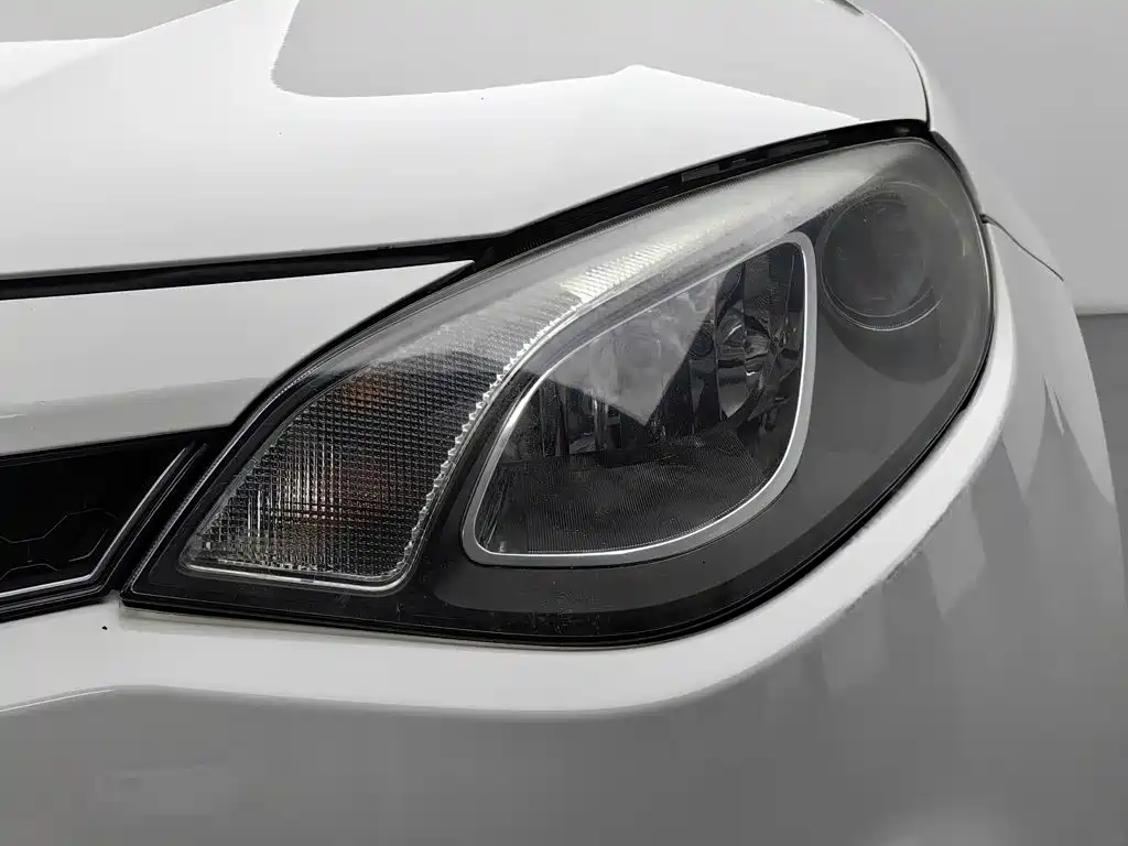 MG MG6 — миниатюра 7