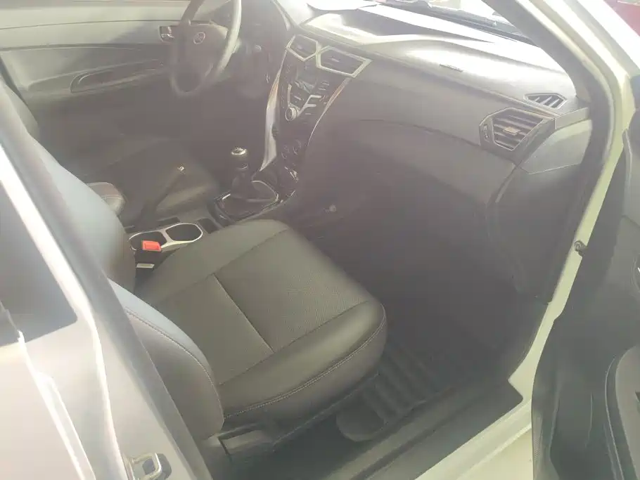 BYD F3 - фото 8