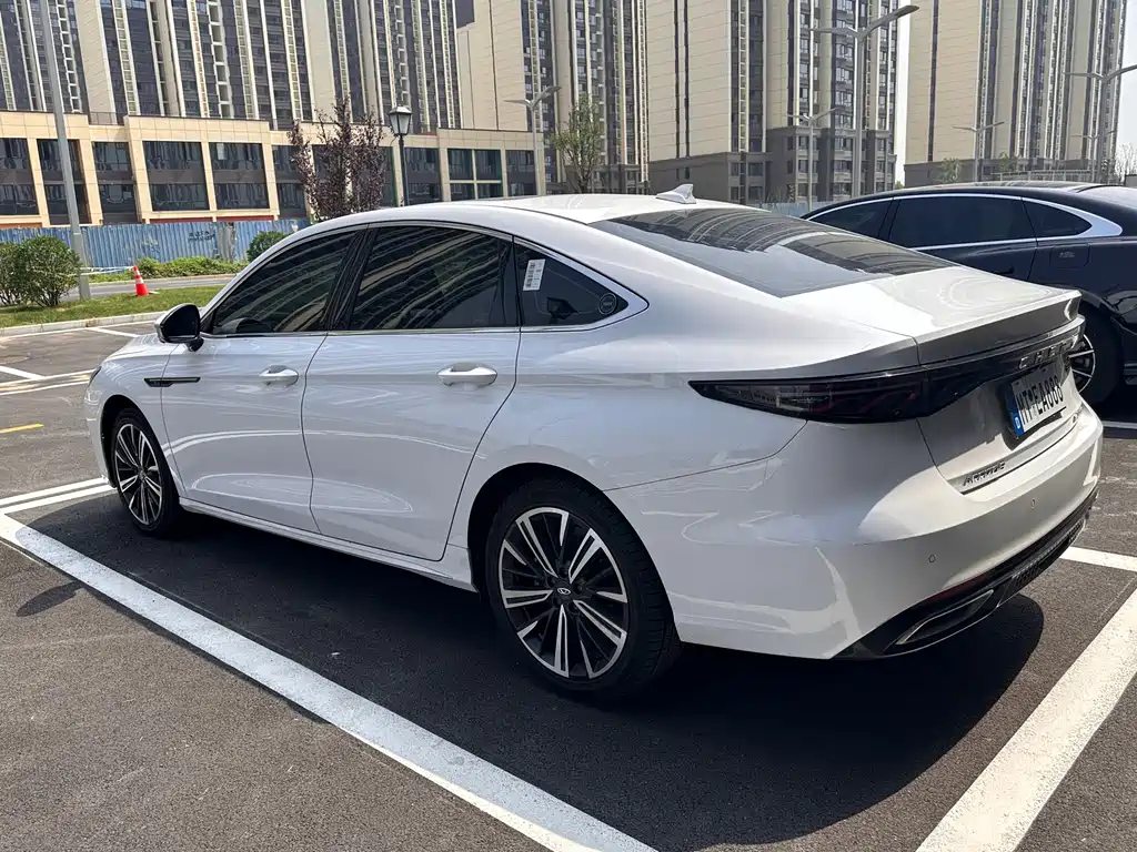 Chery 8 PRO 2025 1.6T DCT Luxury +
