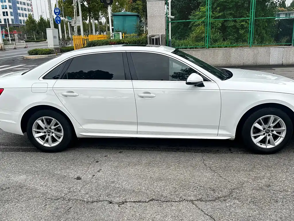 Audi A4L — миниатюра 3