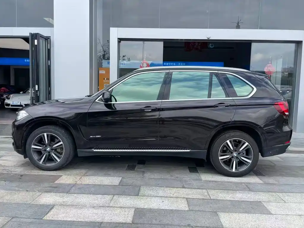 BMW X5 (Import) — миниатюра 3