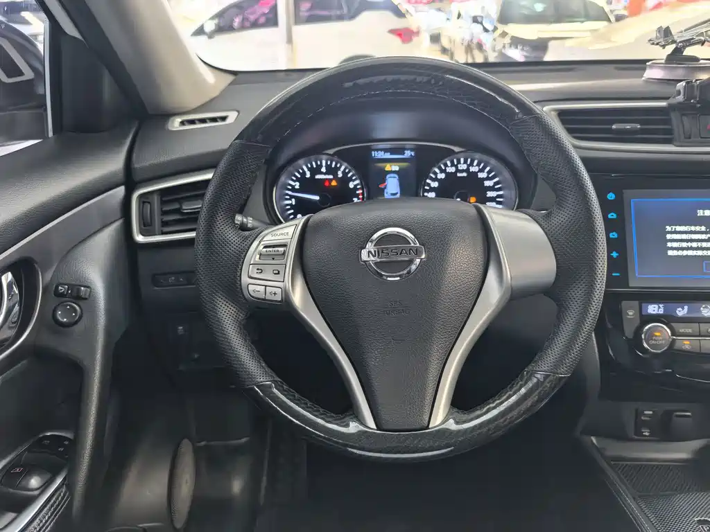 Nissan X-Trail — миниатюра 9