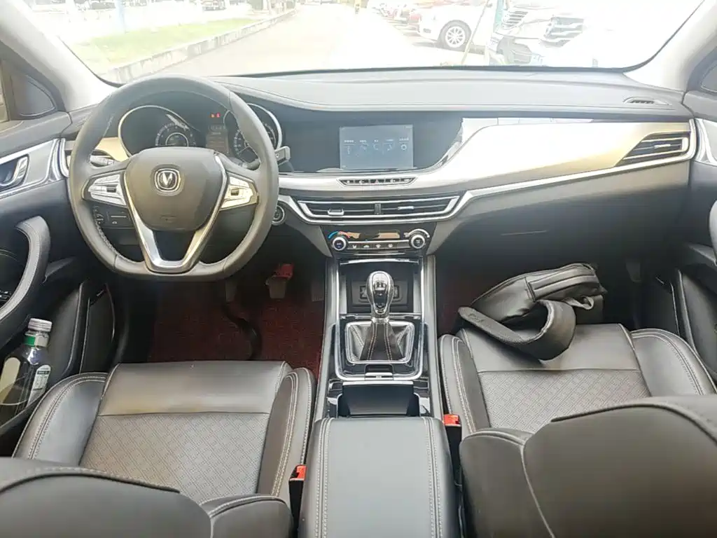 Changan Eado — миниатюра 10