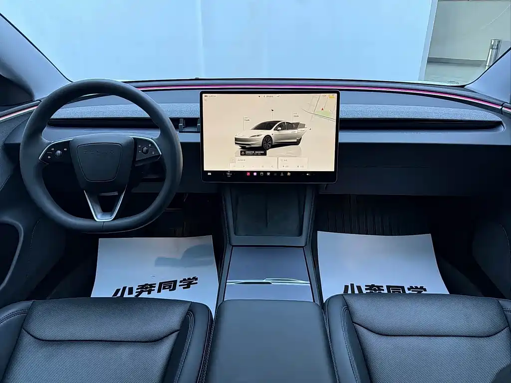 Tesla Model 3 — миниатюра 18