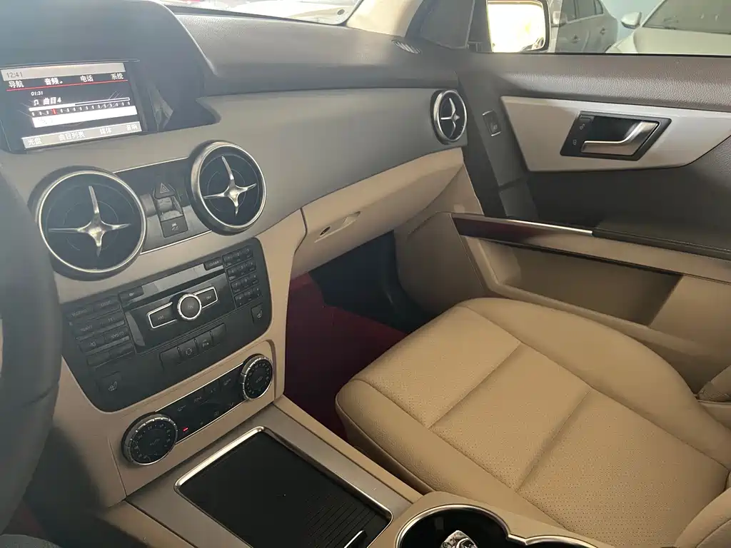 Mercedes-Benz GLK-Class — миниатюра 14