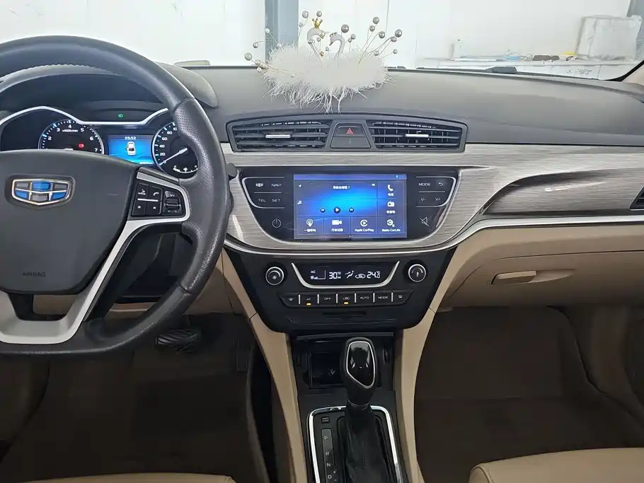 Geely Emgrand — миниатюра 13