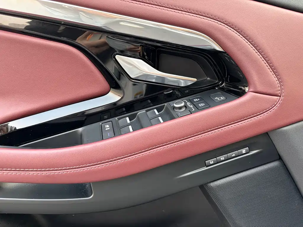 LAND ROVER RANGE ROVER AURORA