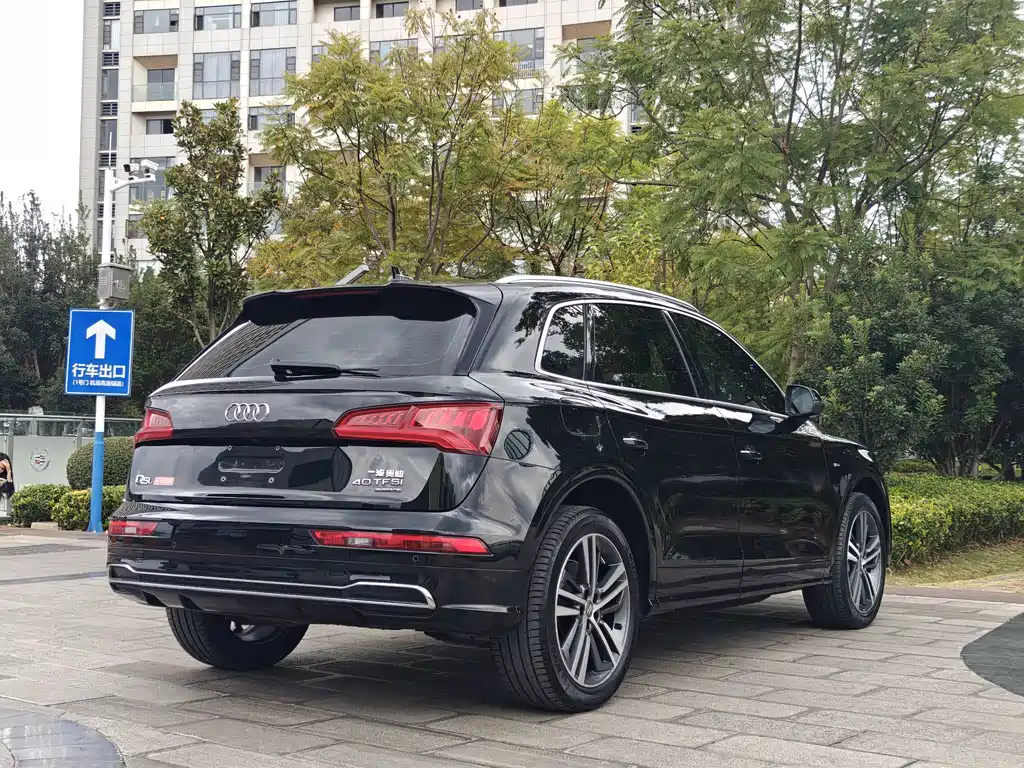 Audi Q5L — миниатюра 17
