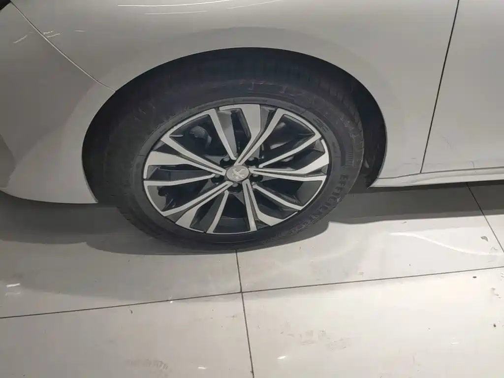 Peugeot 508 — миниатюра 23