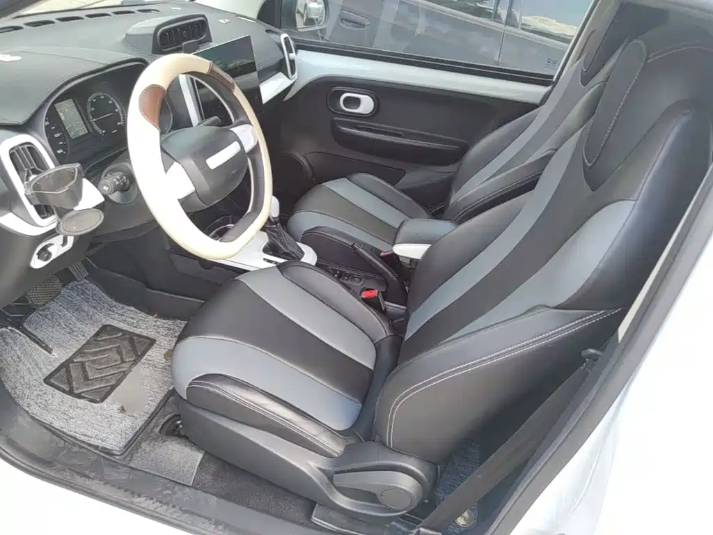 Roewe Clever — миниатюра 15