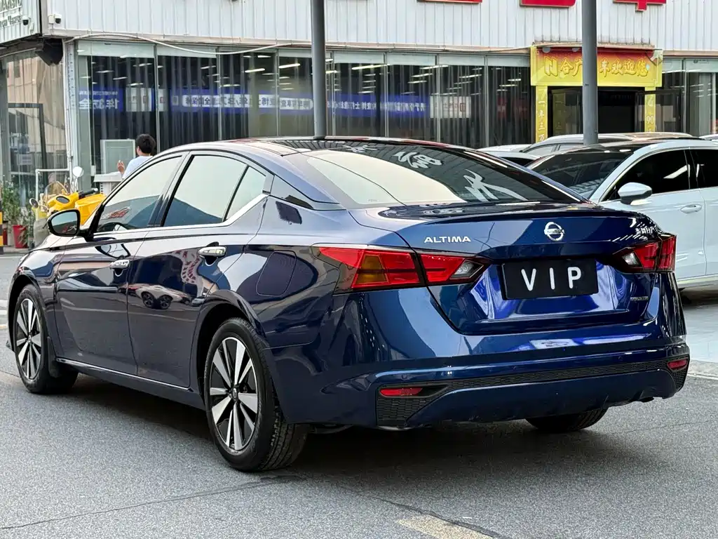 Nissan Teana — миниатюра 13
