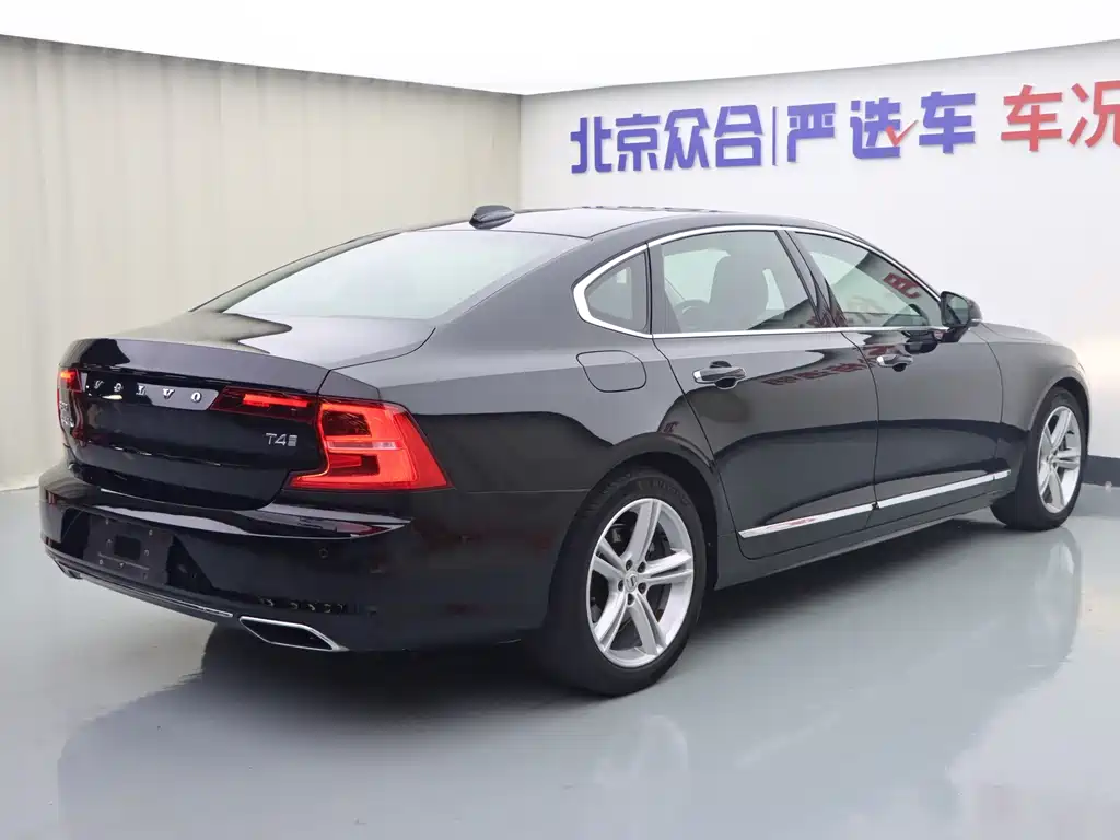 Volvo S90 — миниатюра 23