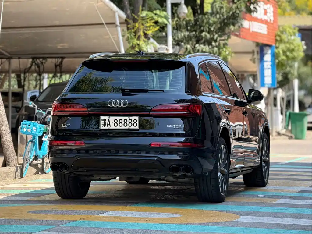 Audi Q7 — миниатюра 6