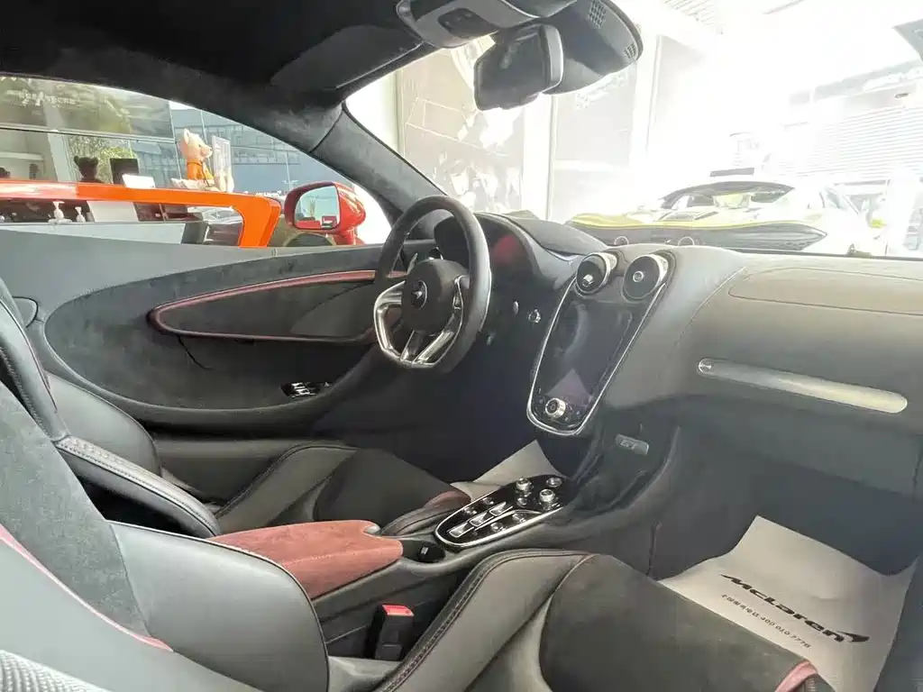McLaren GT 2023 4.0T