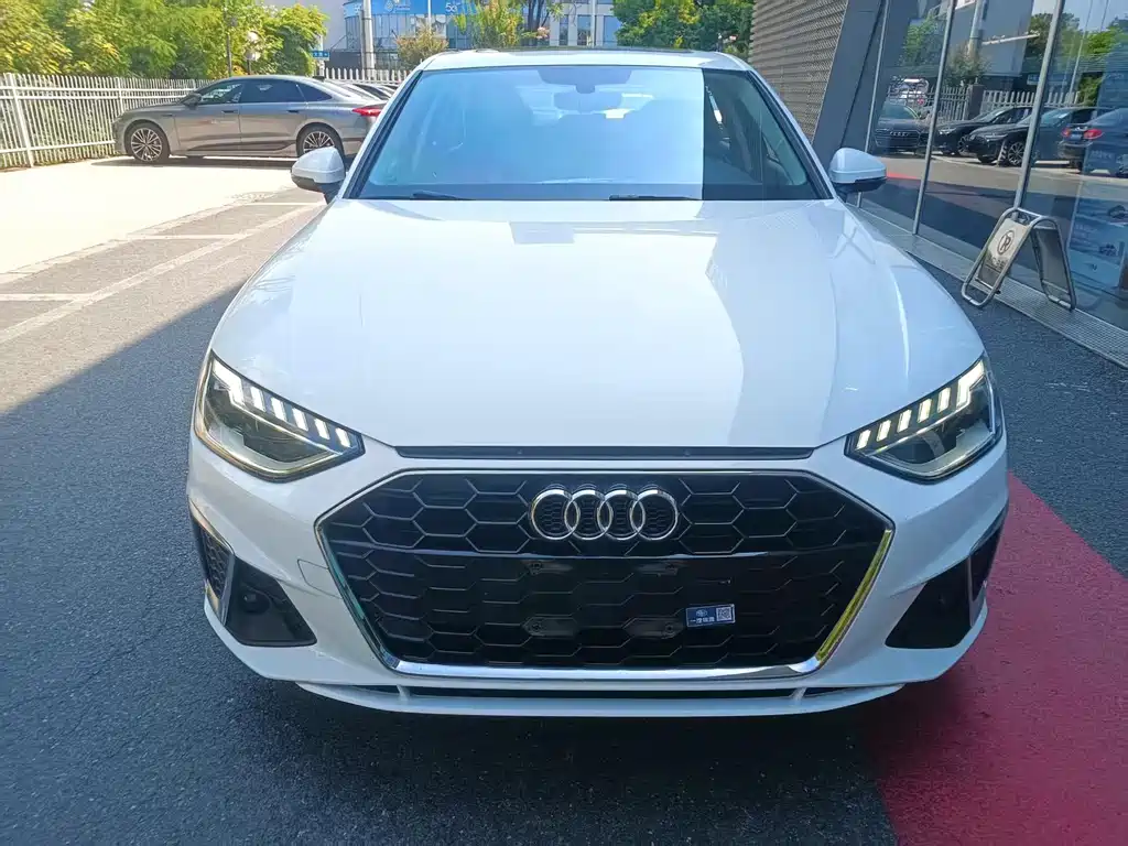 Audi A4L — миниатюра 2
