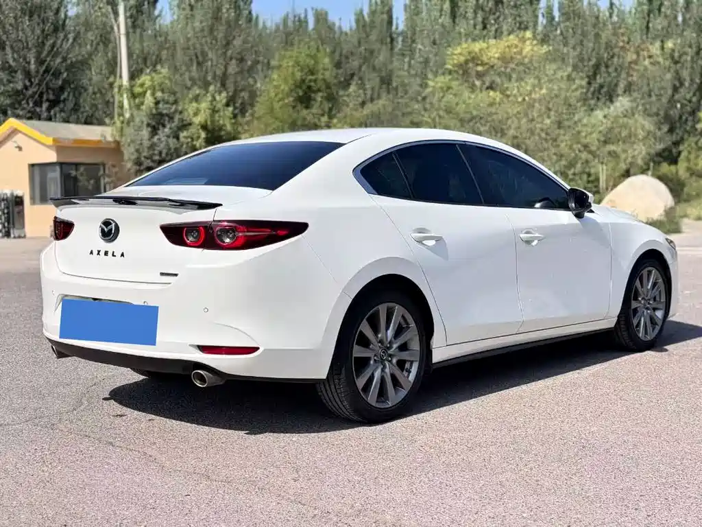 Mazda 3 Axela — миниатюра 7