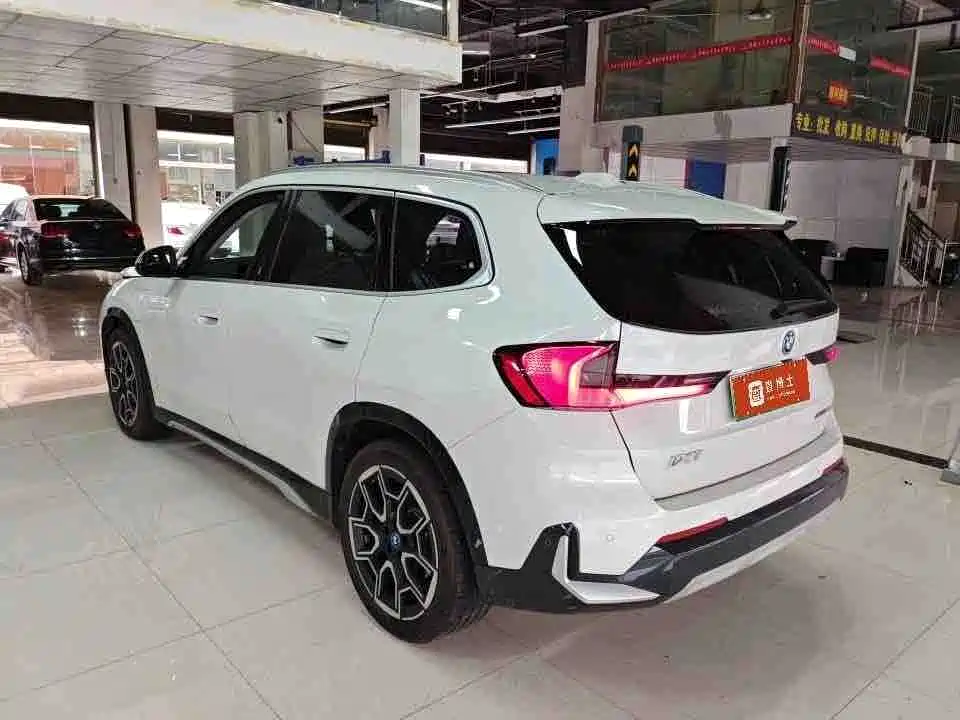 BMW iX1 — миниатюра 2