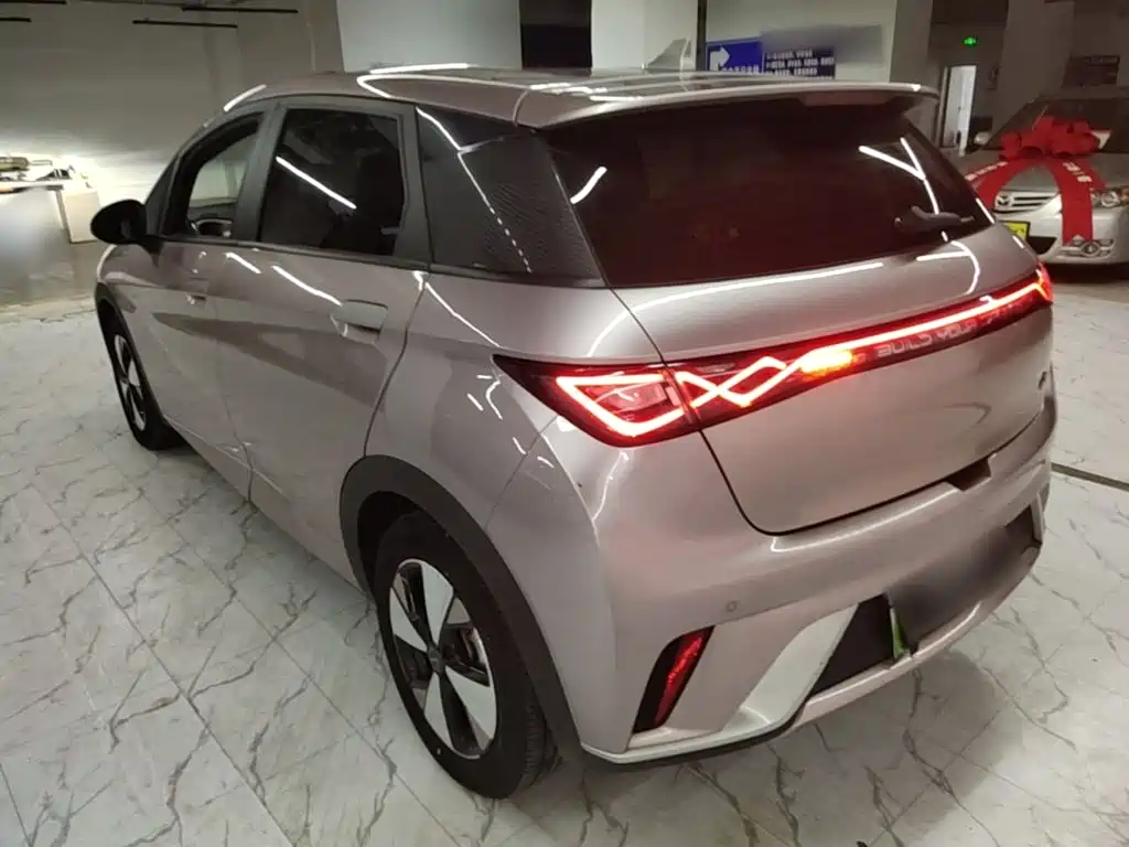 BYD Dolphin — миниатюра 5