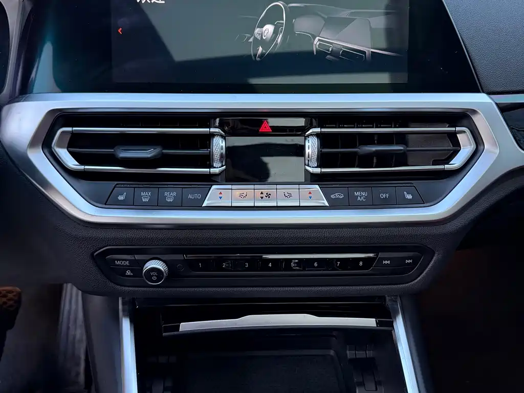 BMW 3 Series — миниатюра 9