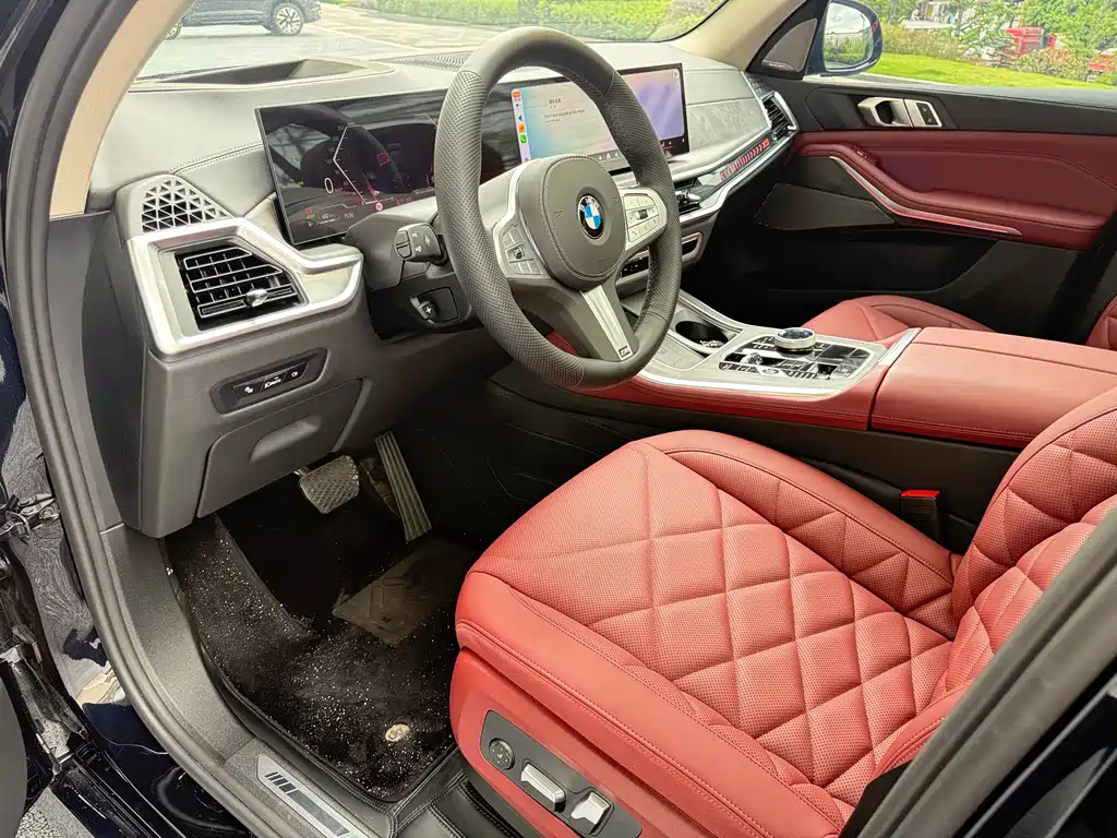 BMW X5 2025 xDrive 30Li Premium M Sport