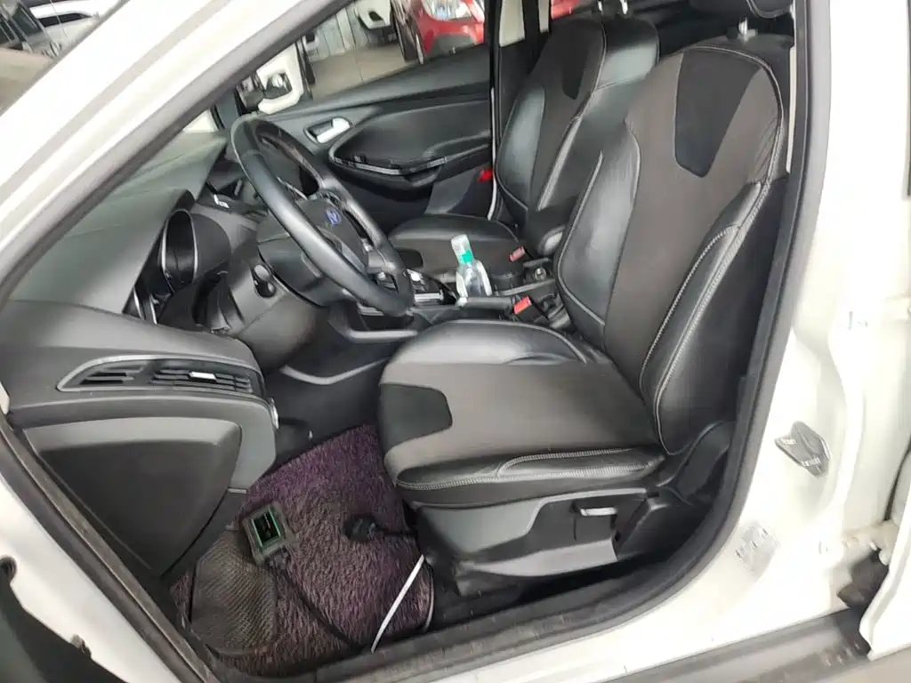 Ford Focus — миниатюра 15