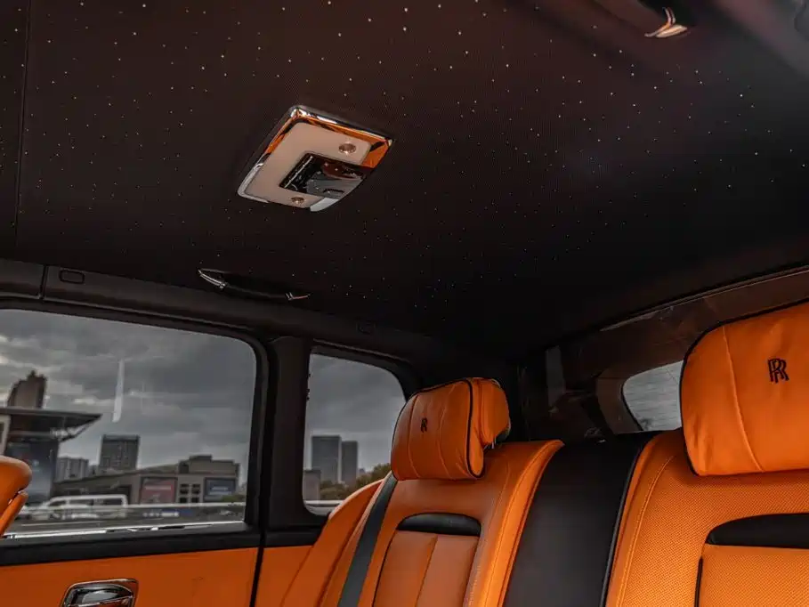 Rolls-Royce Cullinan — миниатюра 15