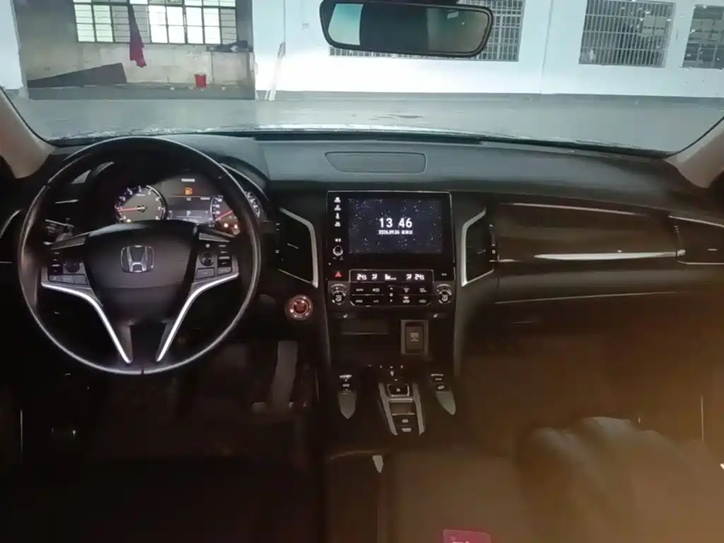 Honda Avancier — миниатюра 10