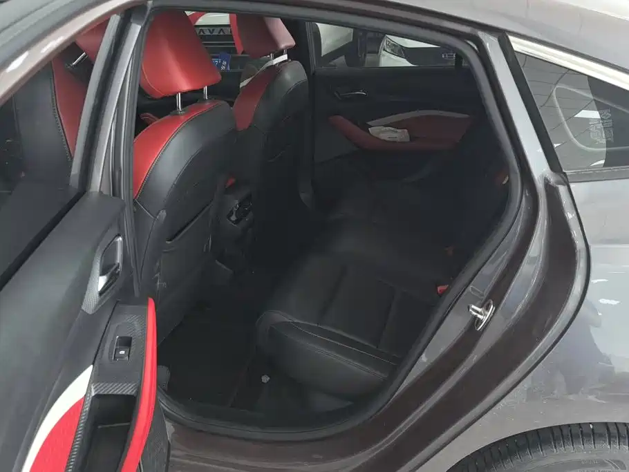 MG MG5 — миниатюра 11