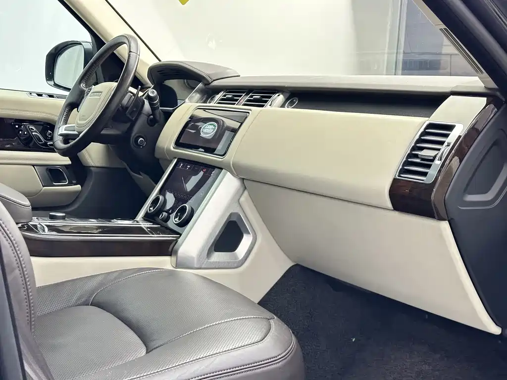 Land Rover Range Rover — миниатюра 14