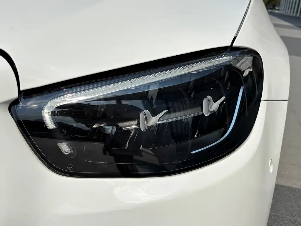 Mercedes-Benz E-Class (Import) — миниатюра 18