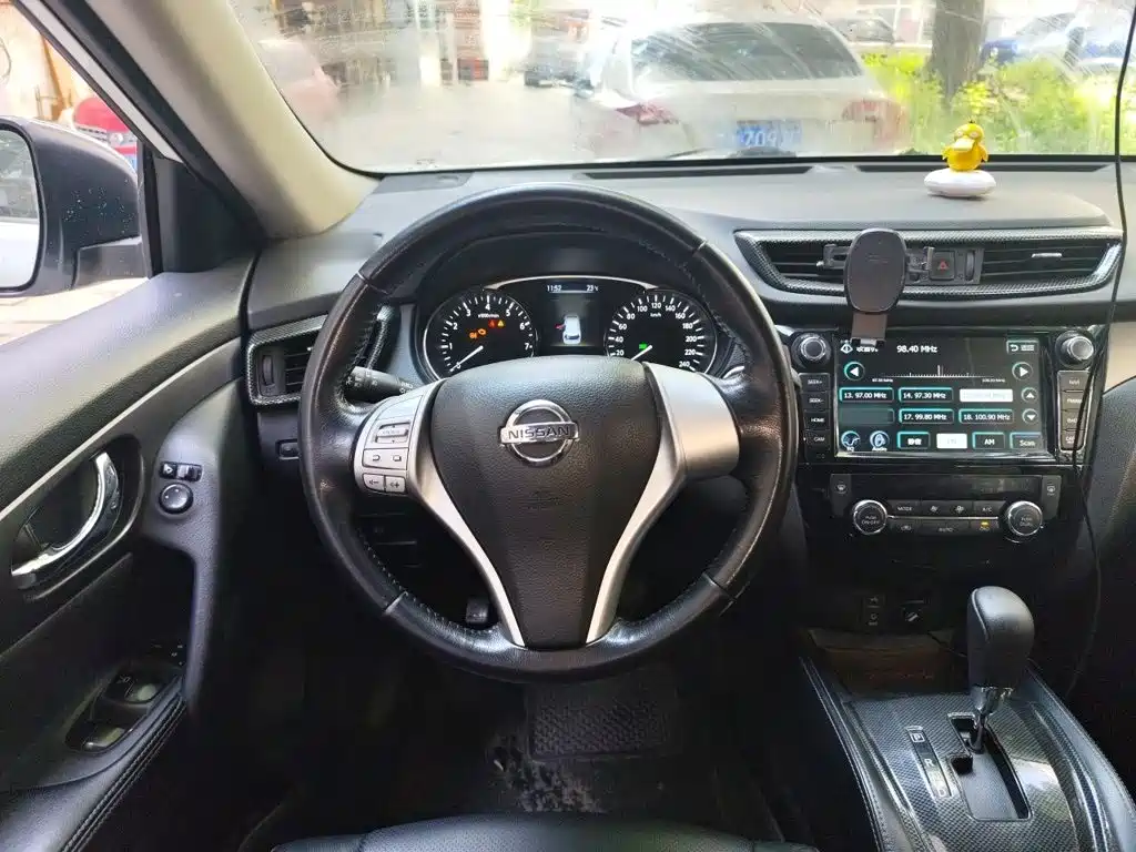 Nissan X-Trail — миниатюра 6