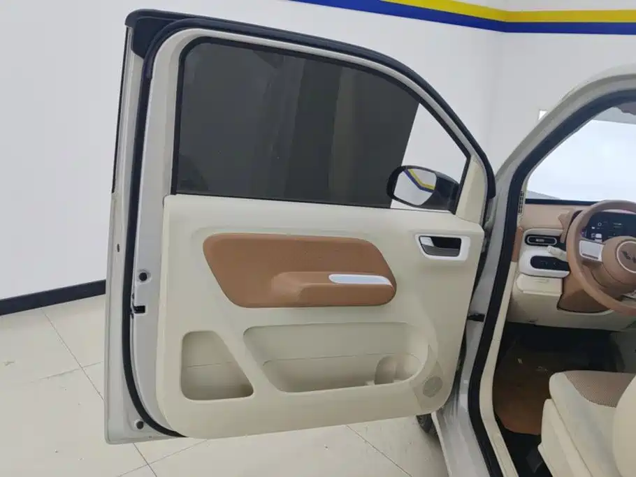 Wuling MINIEV — миниатюра 7