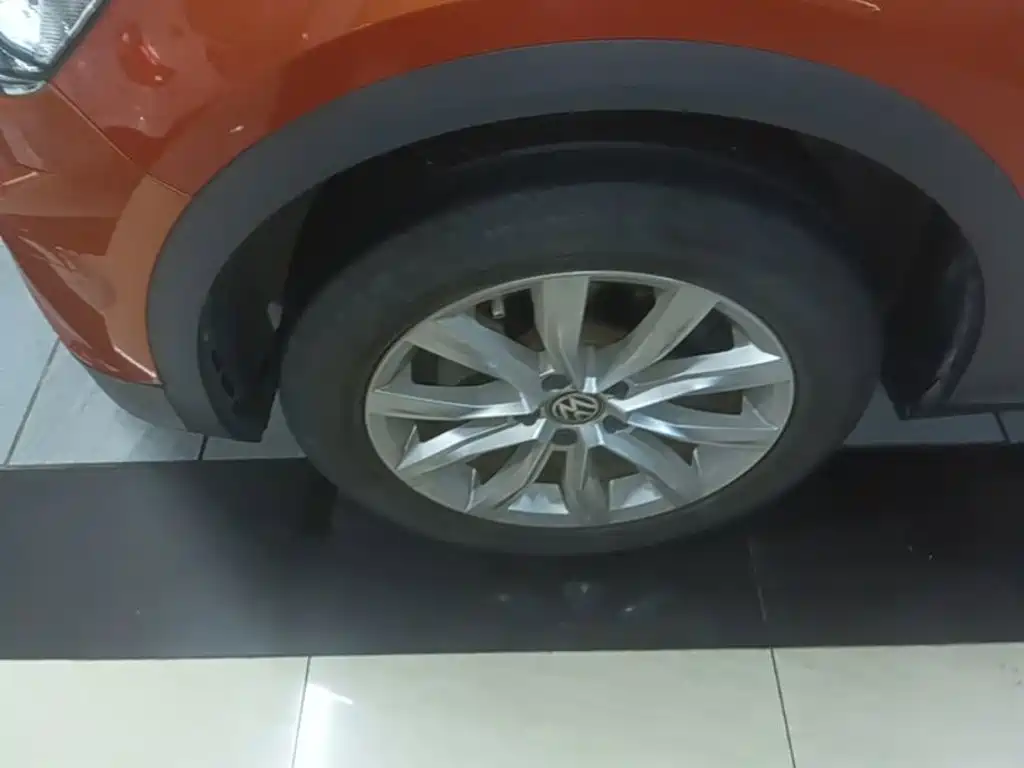 Volkswagen T-Roc — миниатюра 23