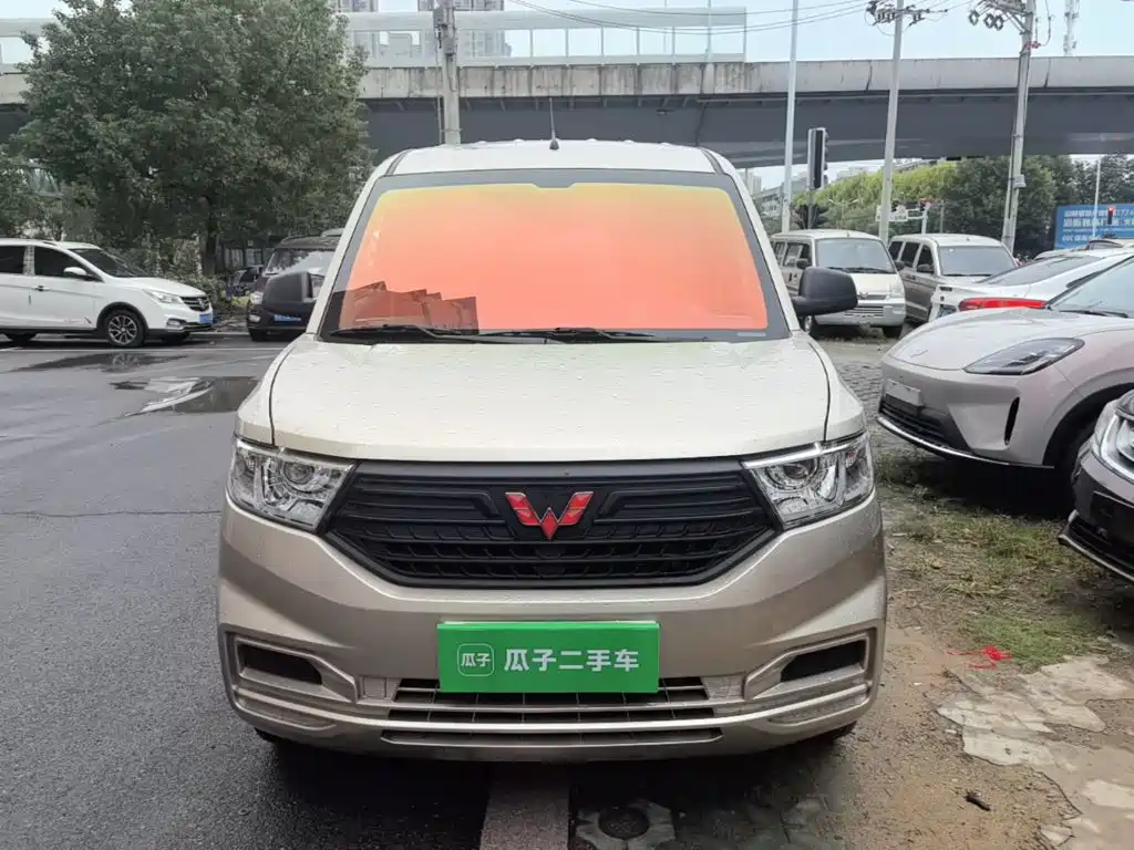 Wuling Hongguang V — миниатюра 3