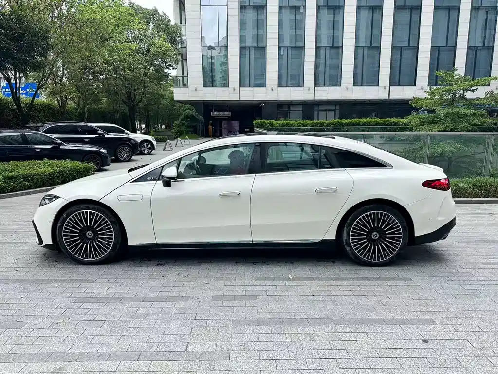 Mercedes-Benz EQS — миниатюра 4