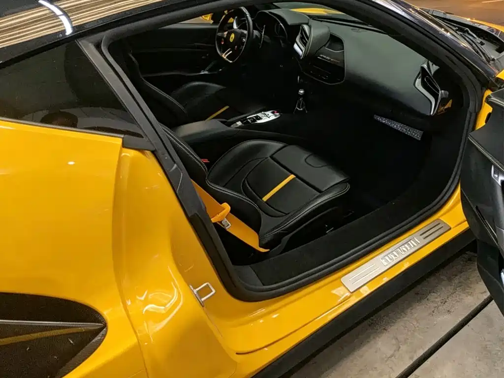 Ferrari SF90 2020 3.9T V8 Stradale